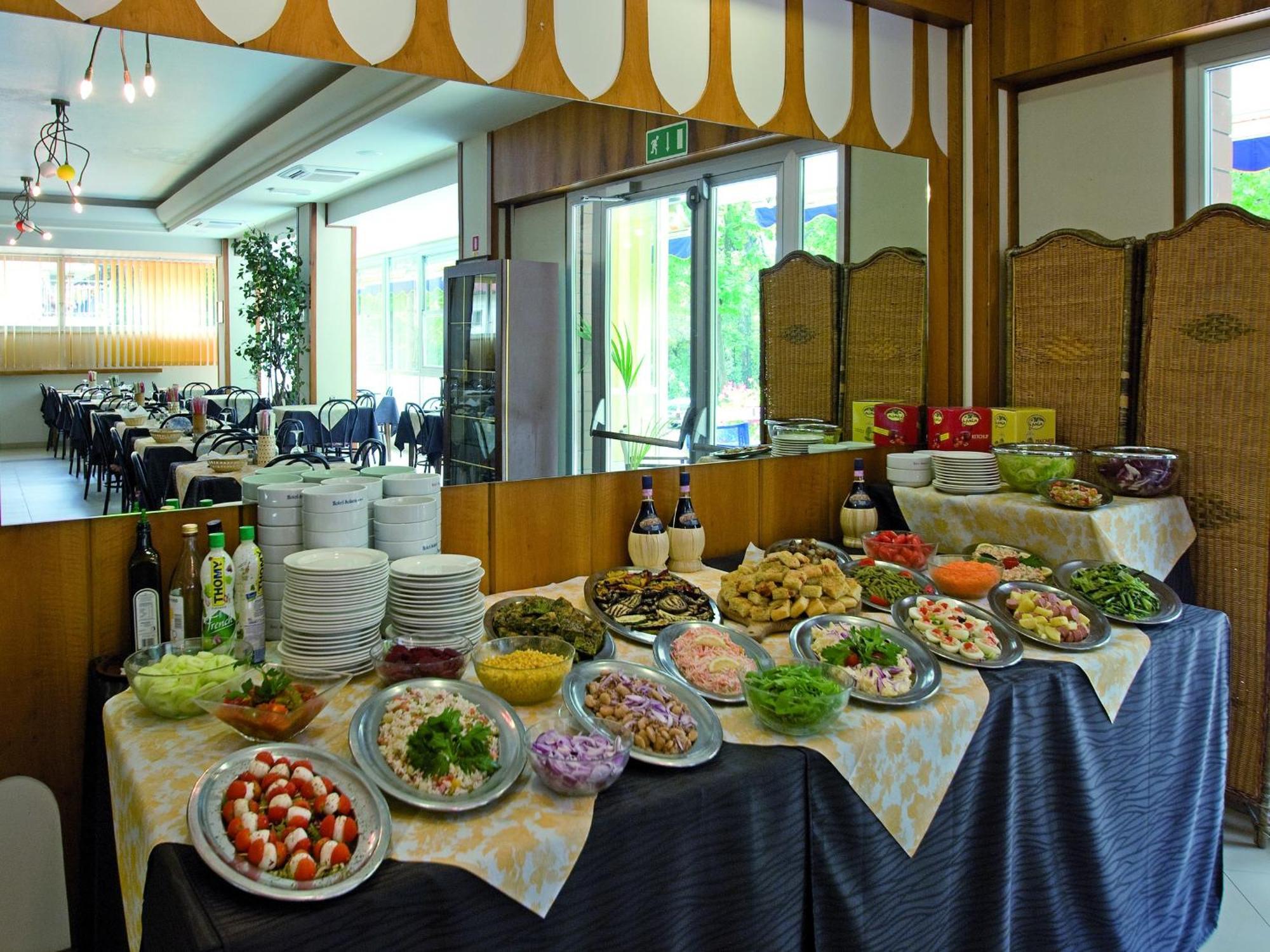 Hotel Solaria 玛里纳罗米亚 外观 照片